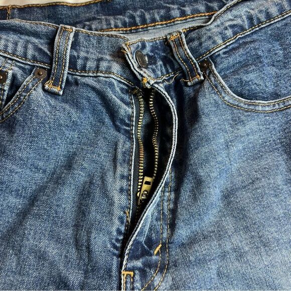 Levi’s 511 Cuffed Bermuda Denim Shorts - Picture 6 of 7